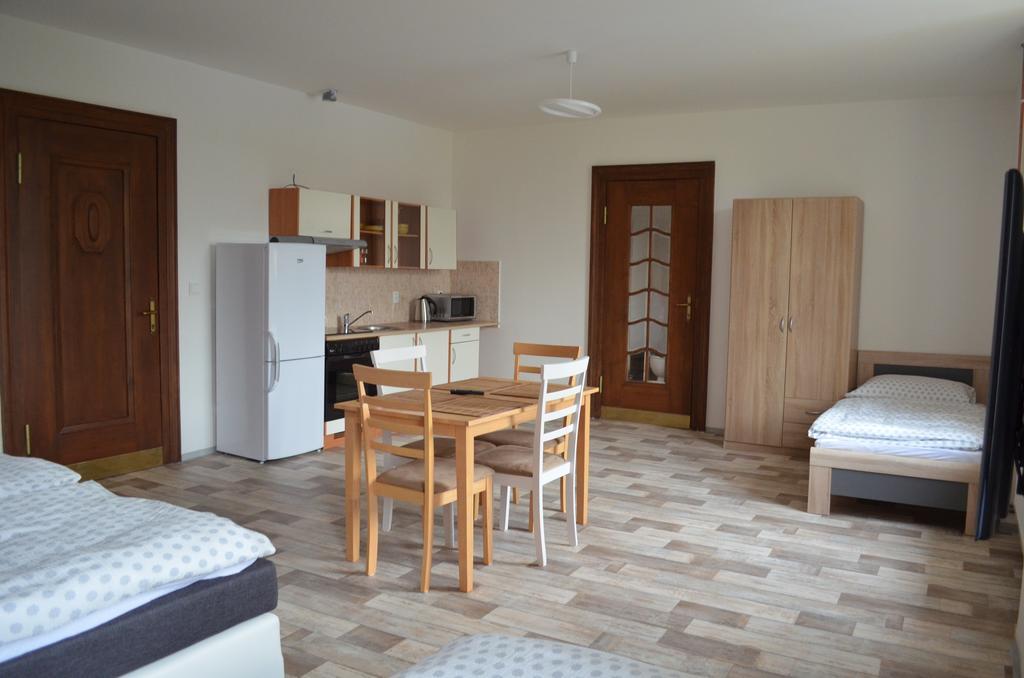 Penzion Jungmannova Šluknov Zimmer foto
